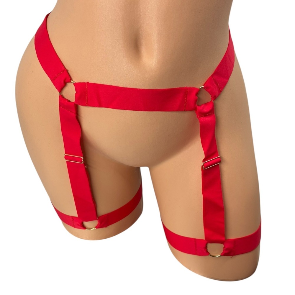 We Are HAH Strung Out Garters Siren Red Leg Harness Garter O/S NWT